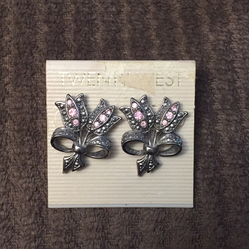 {Vintage} Twenty West Earrings